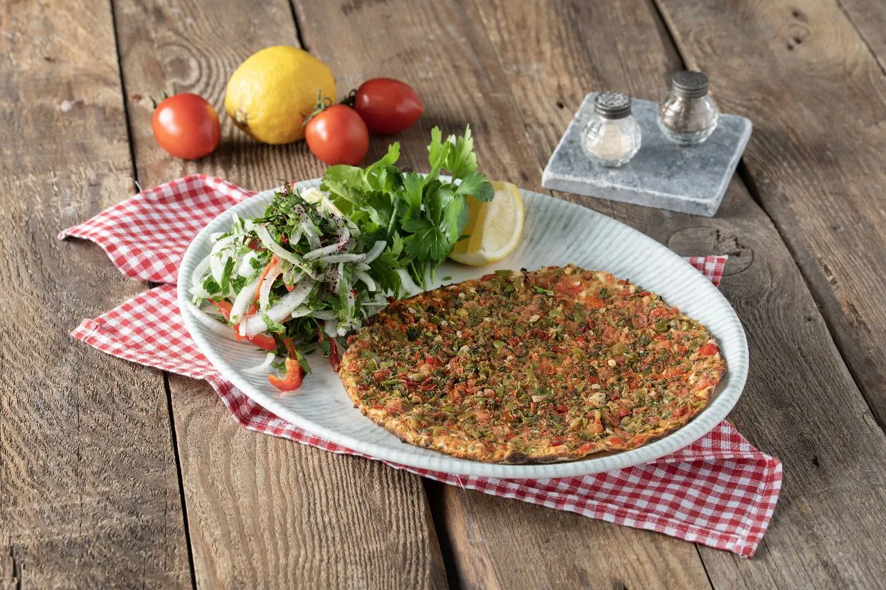 FINDIK VEGETARIAN LAHMACUN