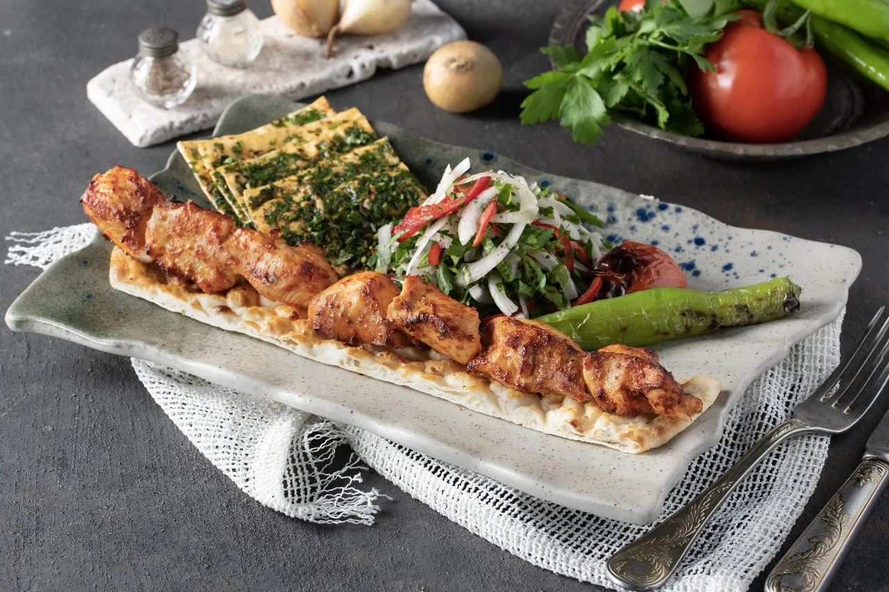 CHICKEN SHISH